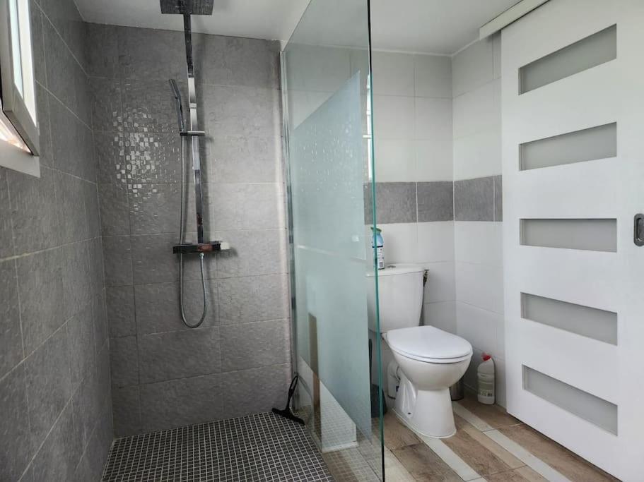 L'Etape Mediterraneenne Logement 4-6 Personnes Avec Parking Prive Sauvian Zewnętrze zdjęcie